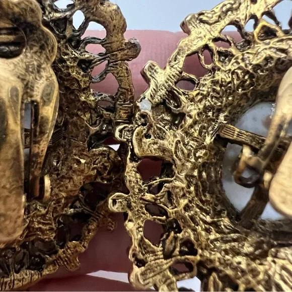 Vintage Victorian Revival Ornate Goldtone Speckle Cabochon Tassel Clip Earrings - Picture 7 of 7